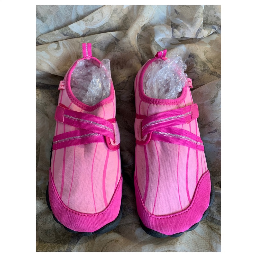 OP Girls swim water shoes